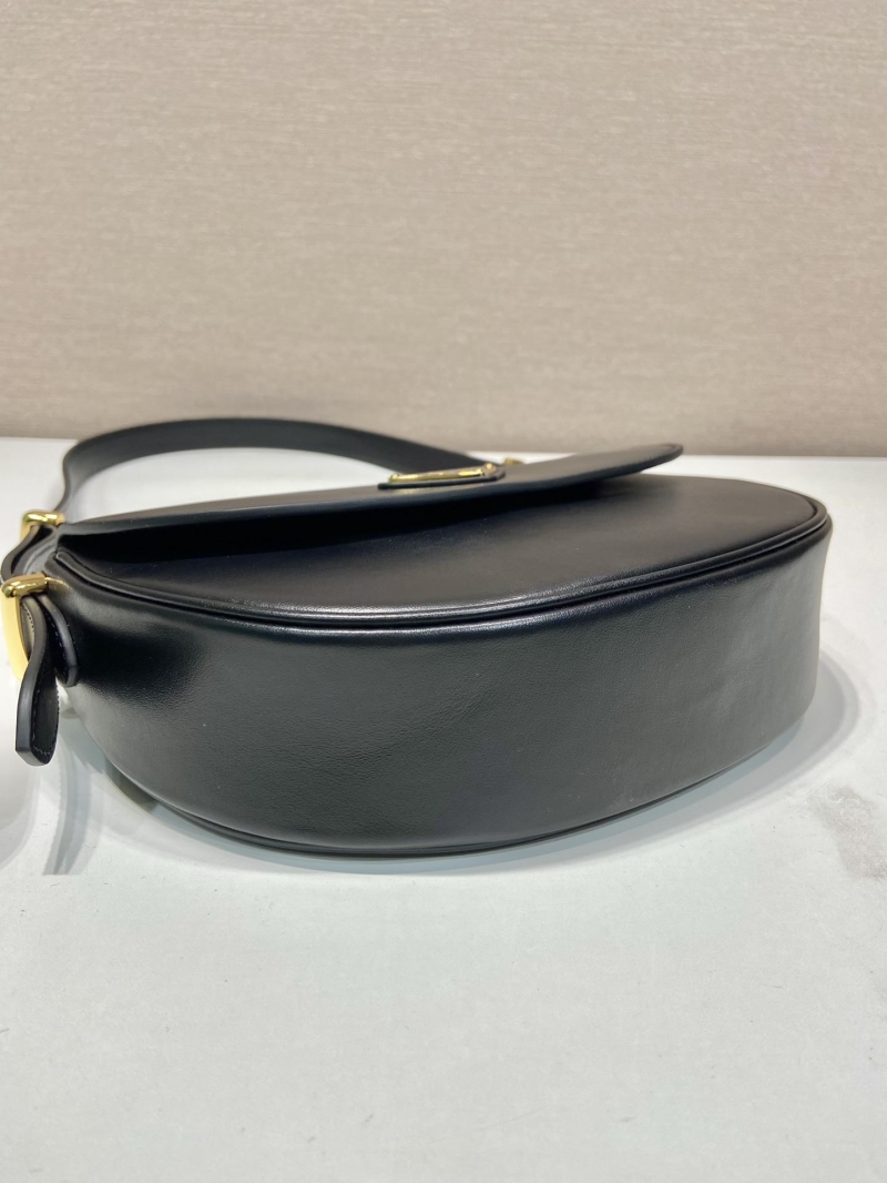 Pra*a hobo bags